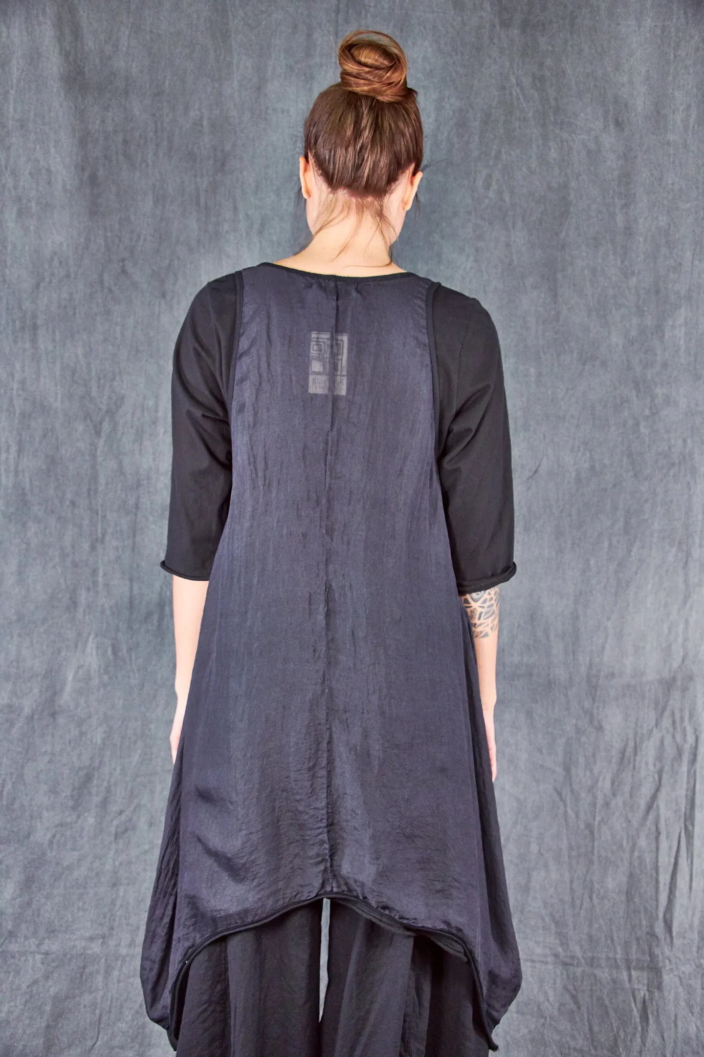 6113 Organza Shift with pinches-U