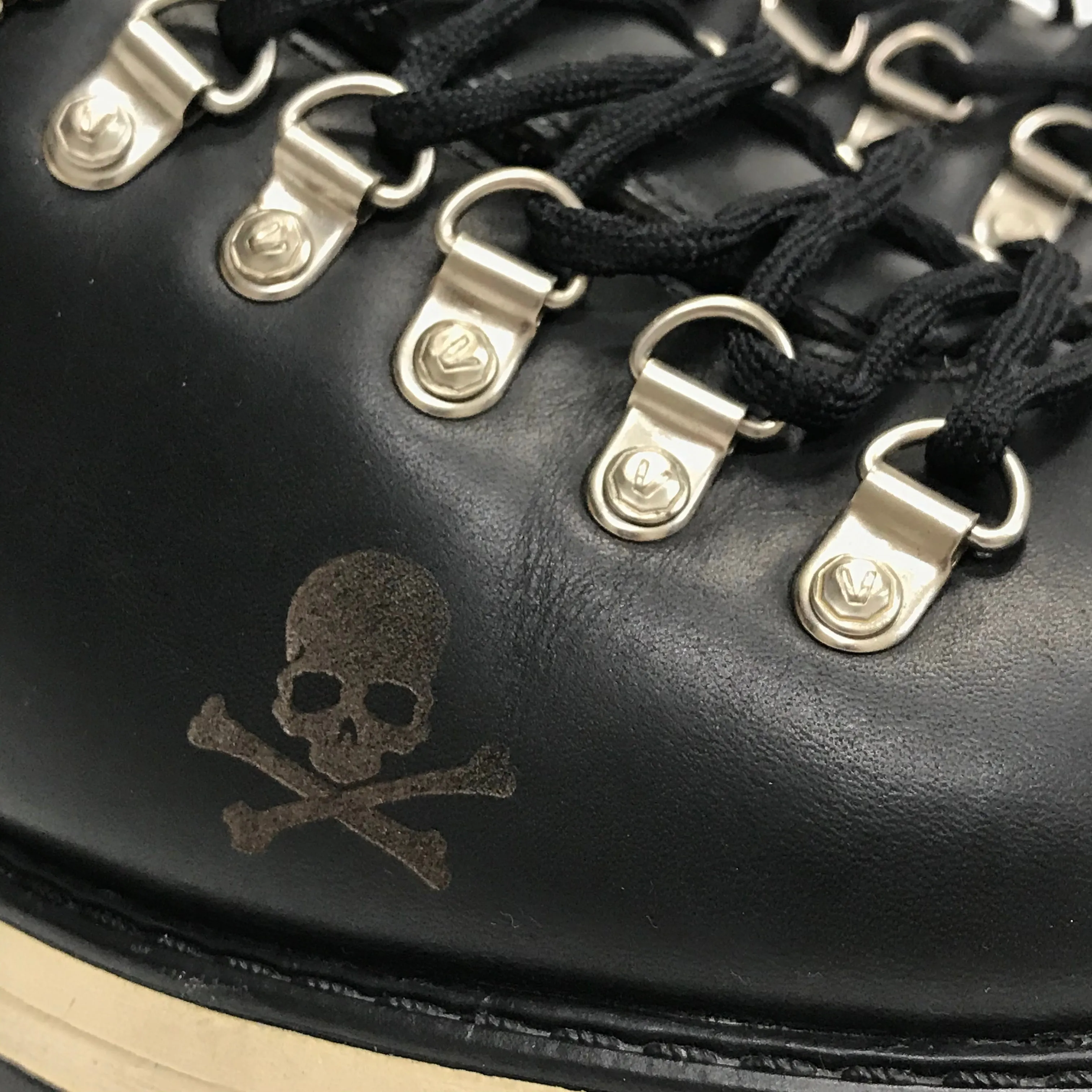 [9.5] Visvim x Mastermind Japan Serra Boots Black