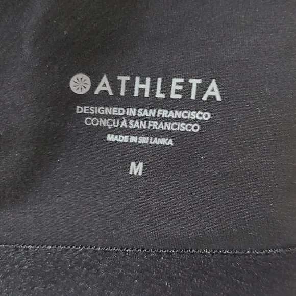 Athleta Conscious Cut Out Crop Top Sports Bra in Black Sz M D-DD NWT