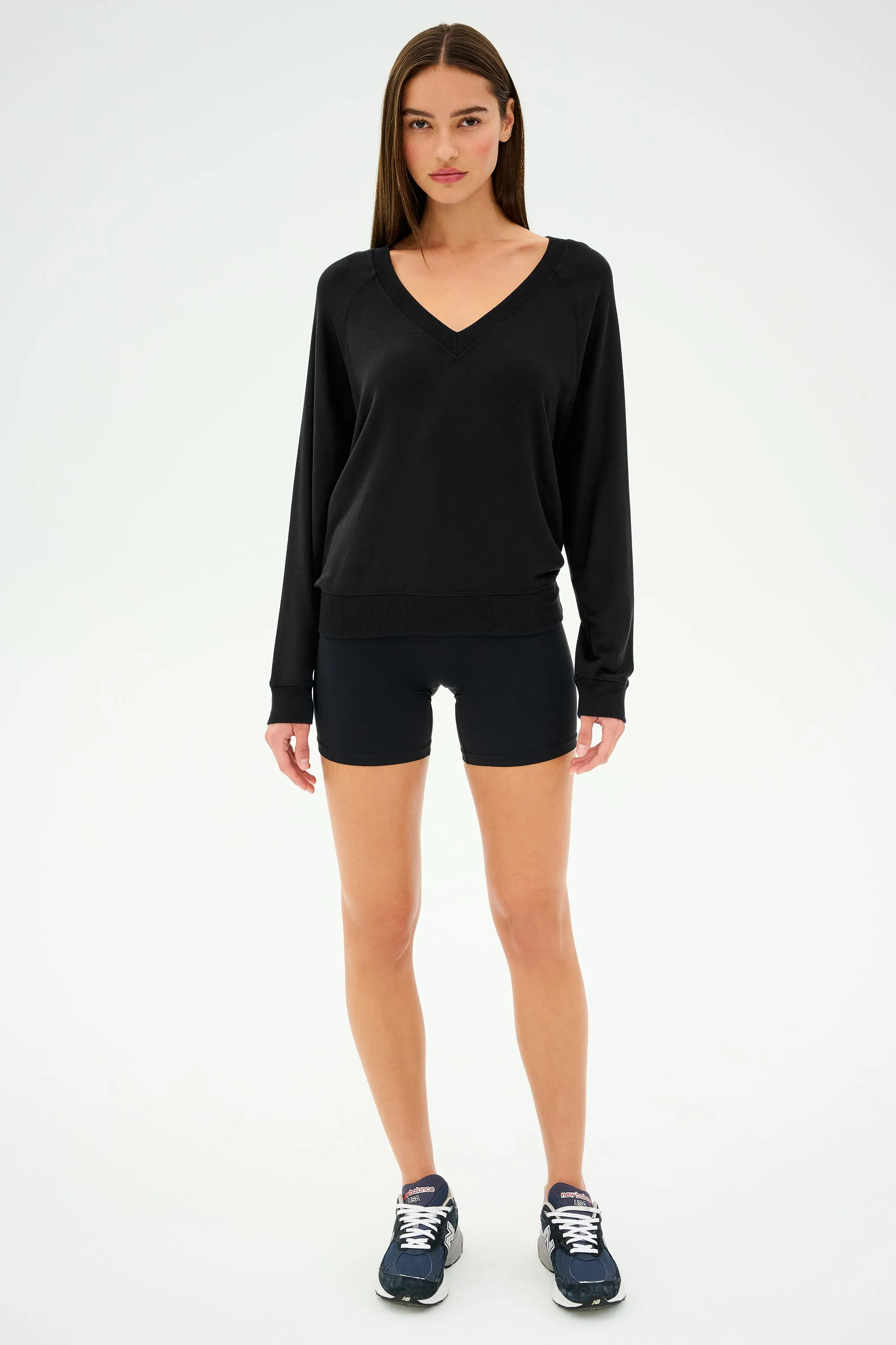 Bennie Fleece V-Neck Sweatshirt - Black