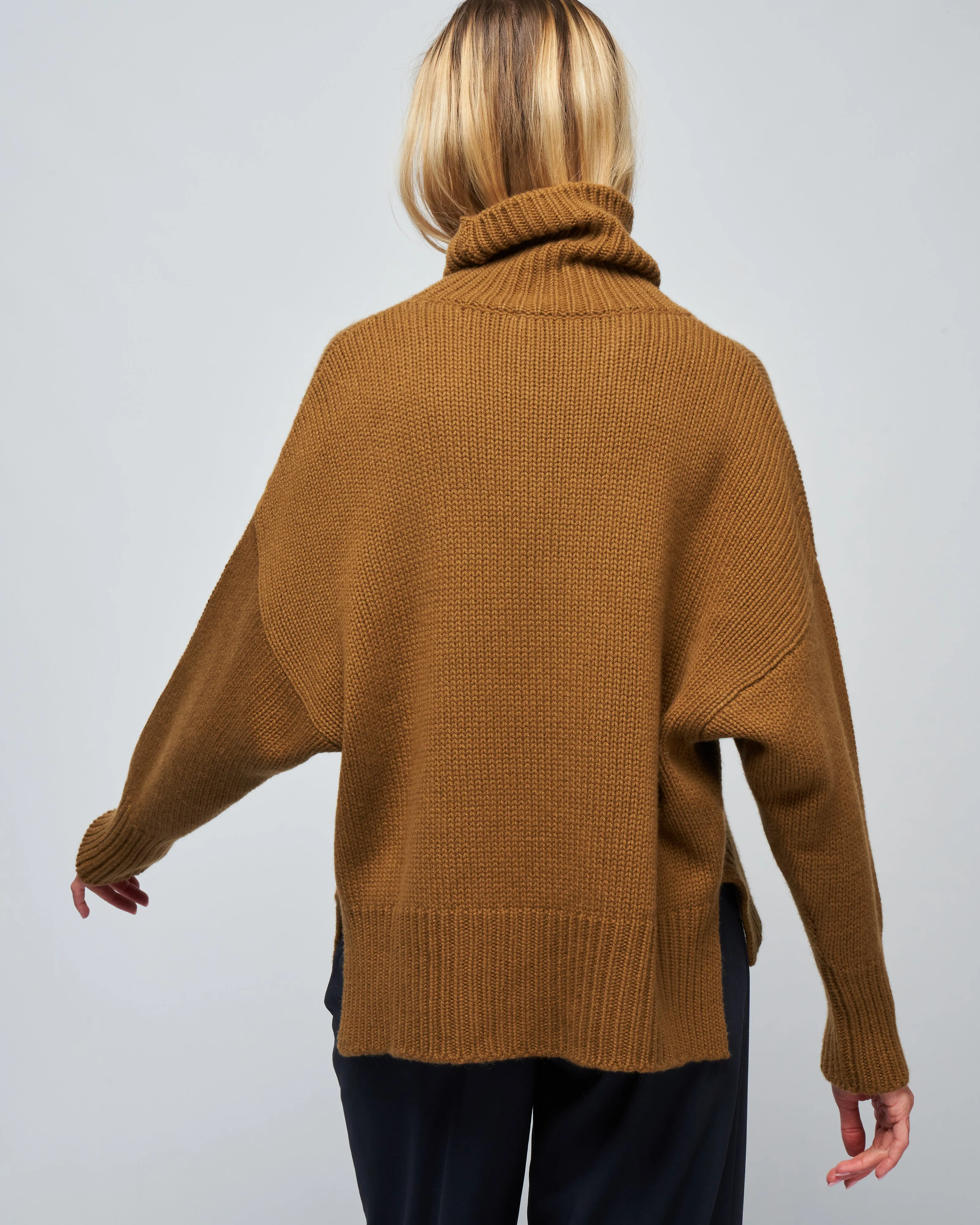 cashmere turtleneck - mink