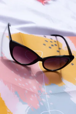 Curved Classic Cat Eye Sunglasses