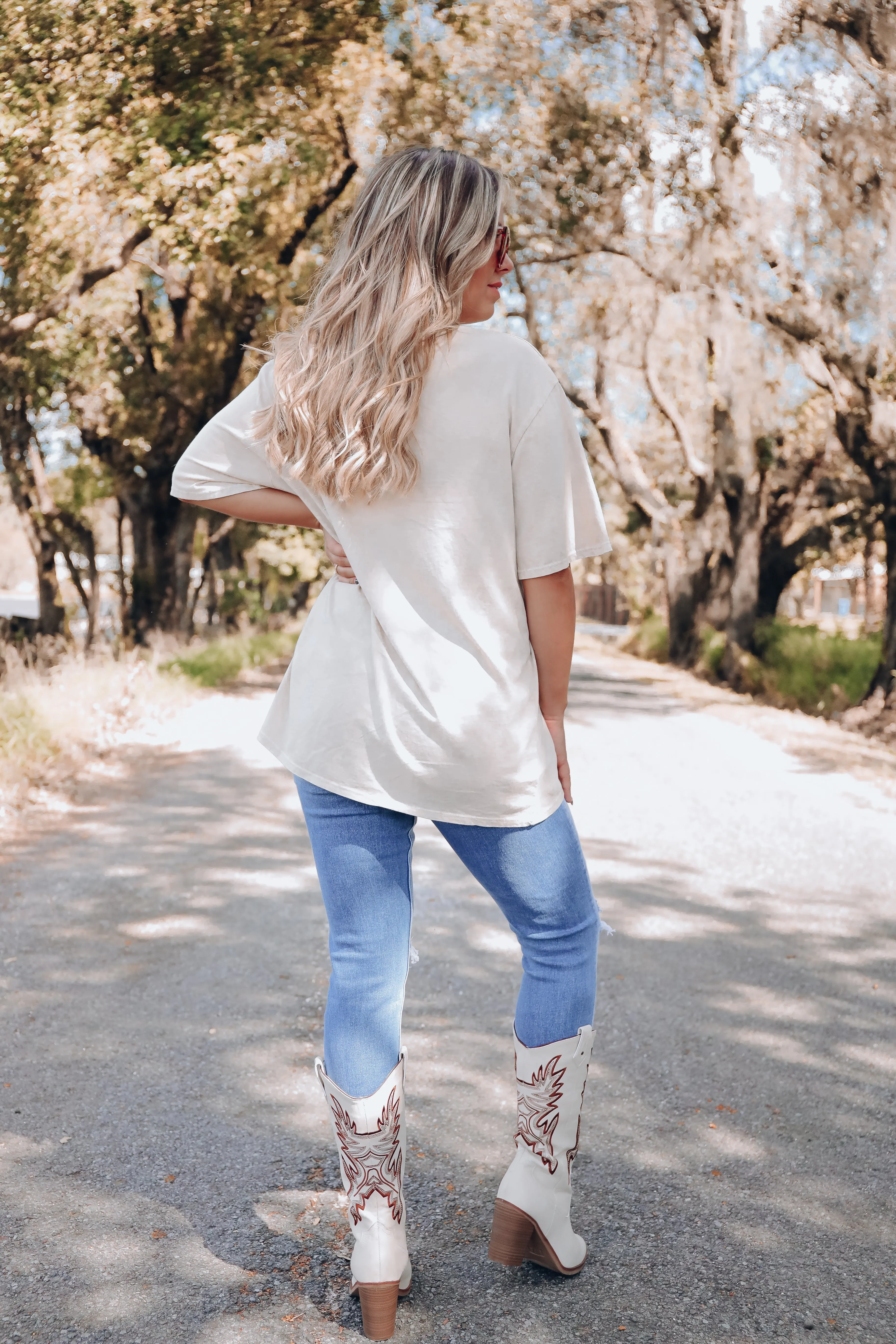 Honky Tonk Angel Graphic Tee - Sand
