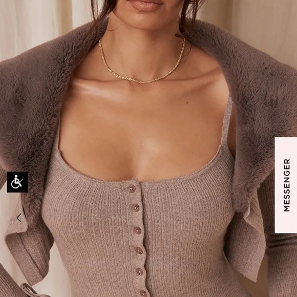 House of CB Dahlia Faux Fur Collar Cashmere Crop Cardigan Beige Camel 🤍