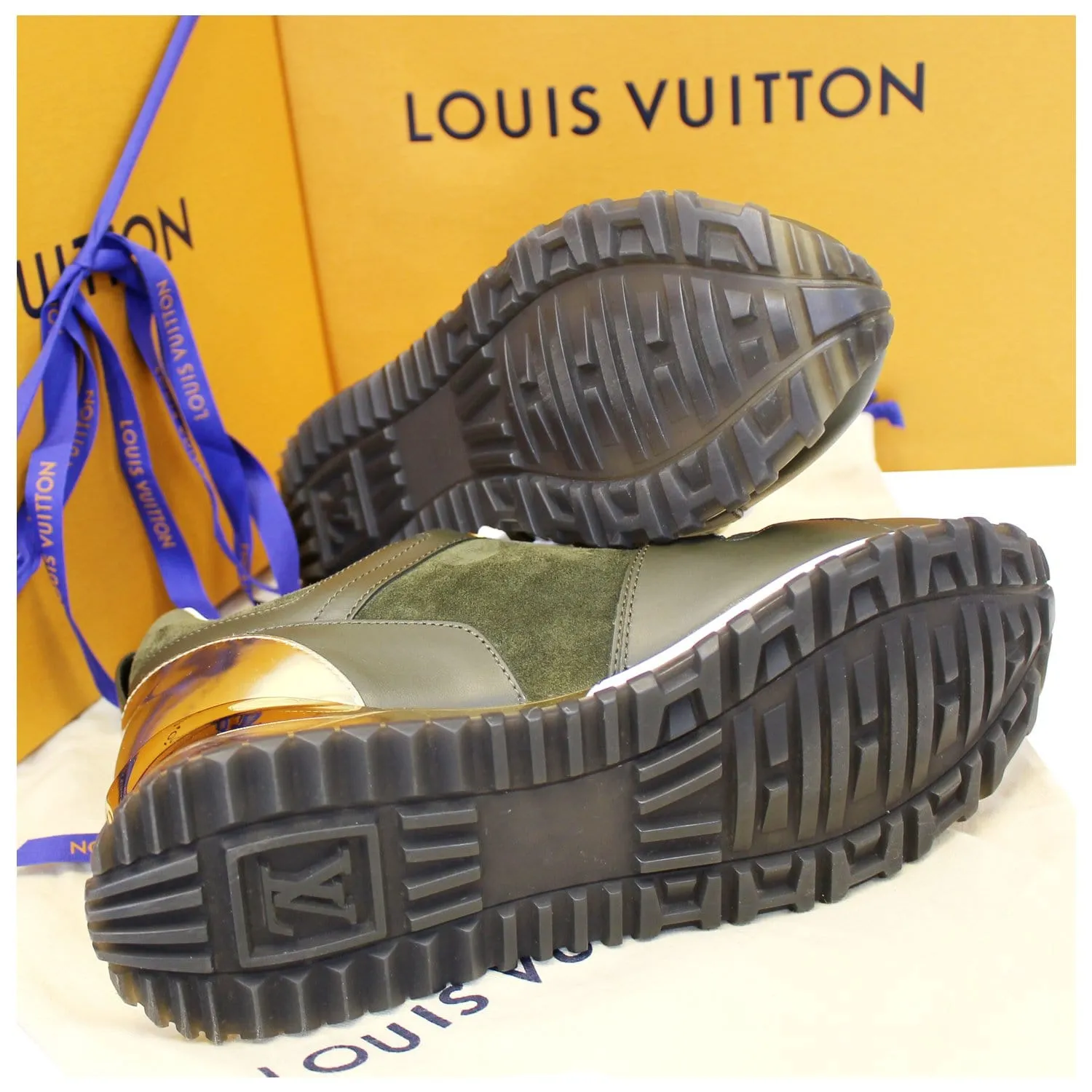 LOUIS VUITTON Run Away Suede Leather Sneakers Size 37 - 15% OFF