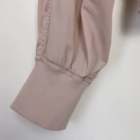 Lululemon Serve It Jacket Muse Blush Athleisure Lightweight Style#: W4AX7S   4
