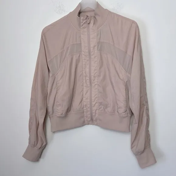 Lululemon Serve It Jacket Muse Blush Athleisure Lightweight Style#: W4AX7S   4