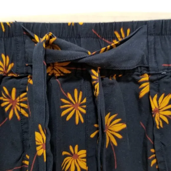 Madewell shorts Medium Pull-On Tie Fresh Daisies floral print elastic waist