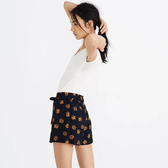 Madewell shorts Medium Pull-On Tie Fresh Daisies floral print elastic waist