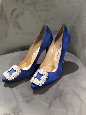 Manolo Blahnik Hangisi Blue Satin Jewel Buckle Pumps Size 8/38