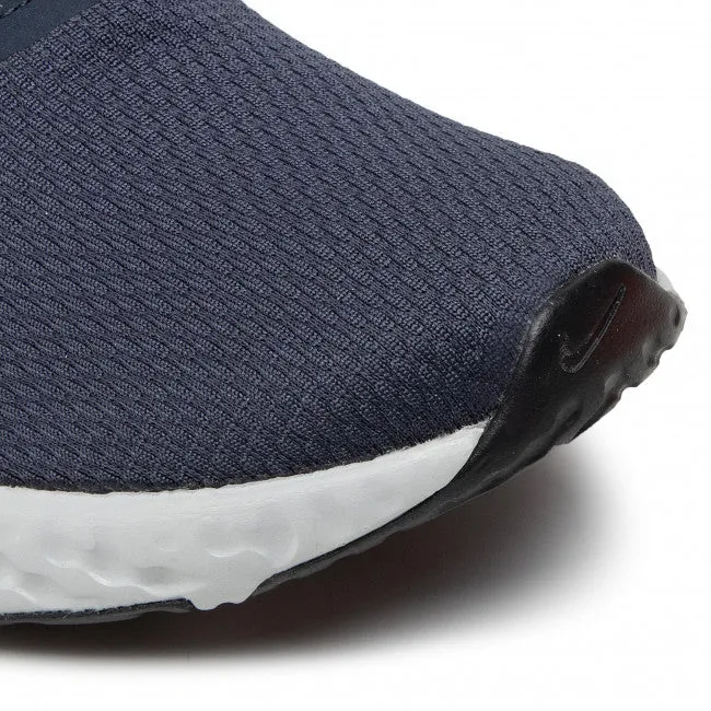 Nike Revolution 5
