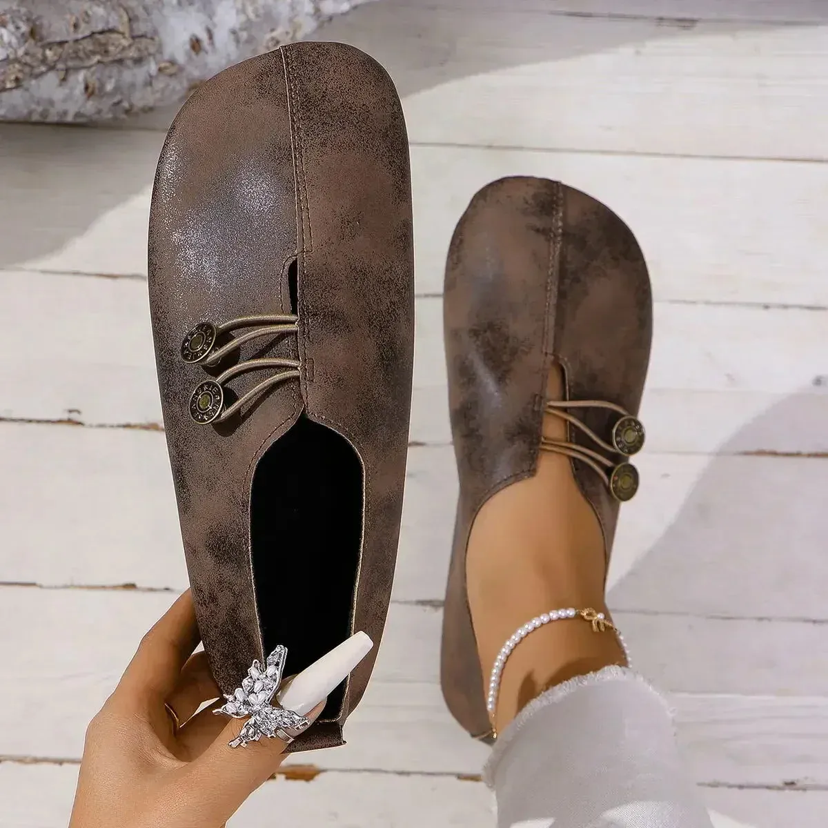 NOIRA SUEDE LOAFERS