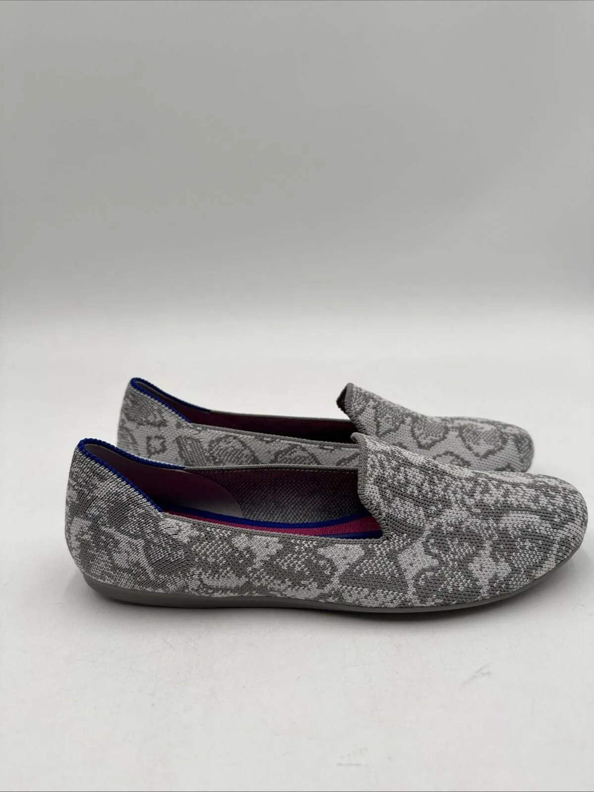 NWOB Rothy’s THE Loafers Gray Snake Print Knit Round Toe Flats Women’s Size 7 - Like New
