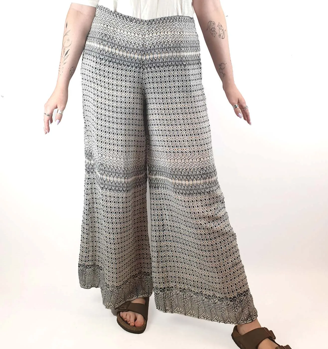 One Season light weight pants size M