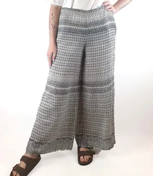 One Season light weight pants size M