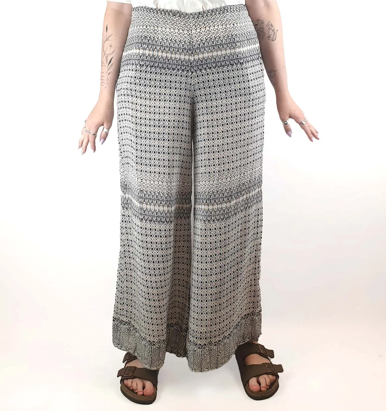 One Season light weight pants size M