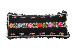 Pillow: Embroidered handwoven antique Hungarian hemp - P380
