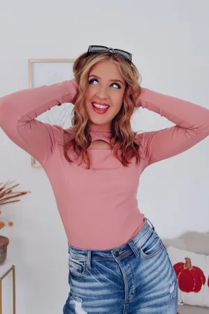 Rex Ribbed Peek-A-Boo Top - Dusty Rose