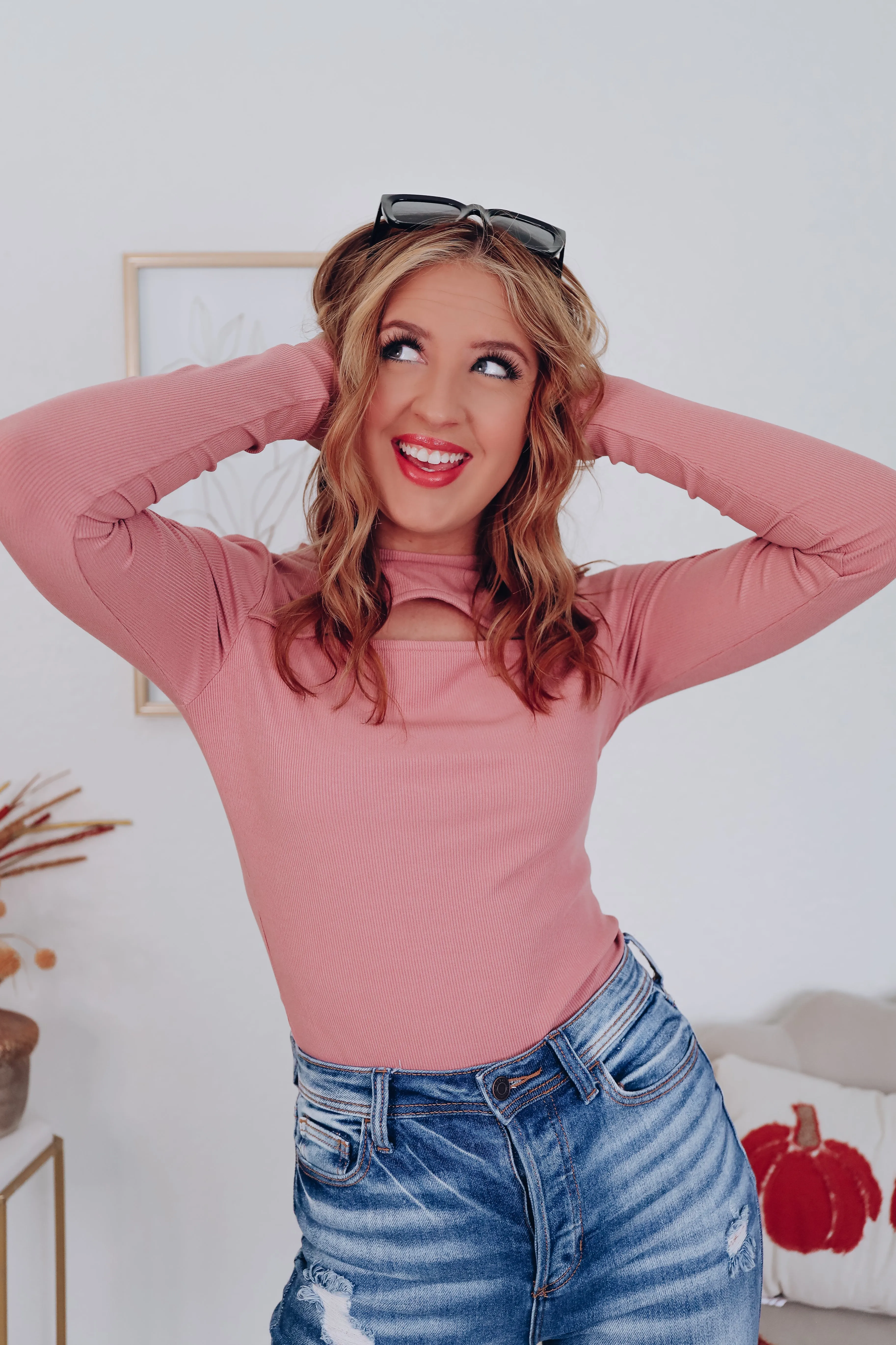 Rex Ribbed Peek-A-Boo Top - Dusty Rose