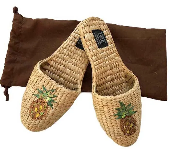 Sequin Applique Water Grass Slippers