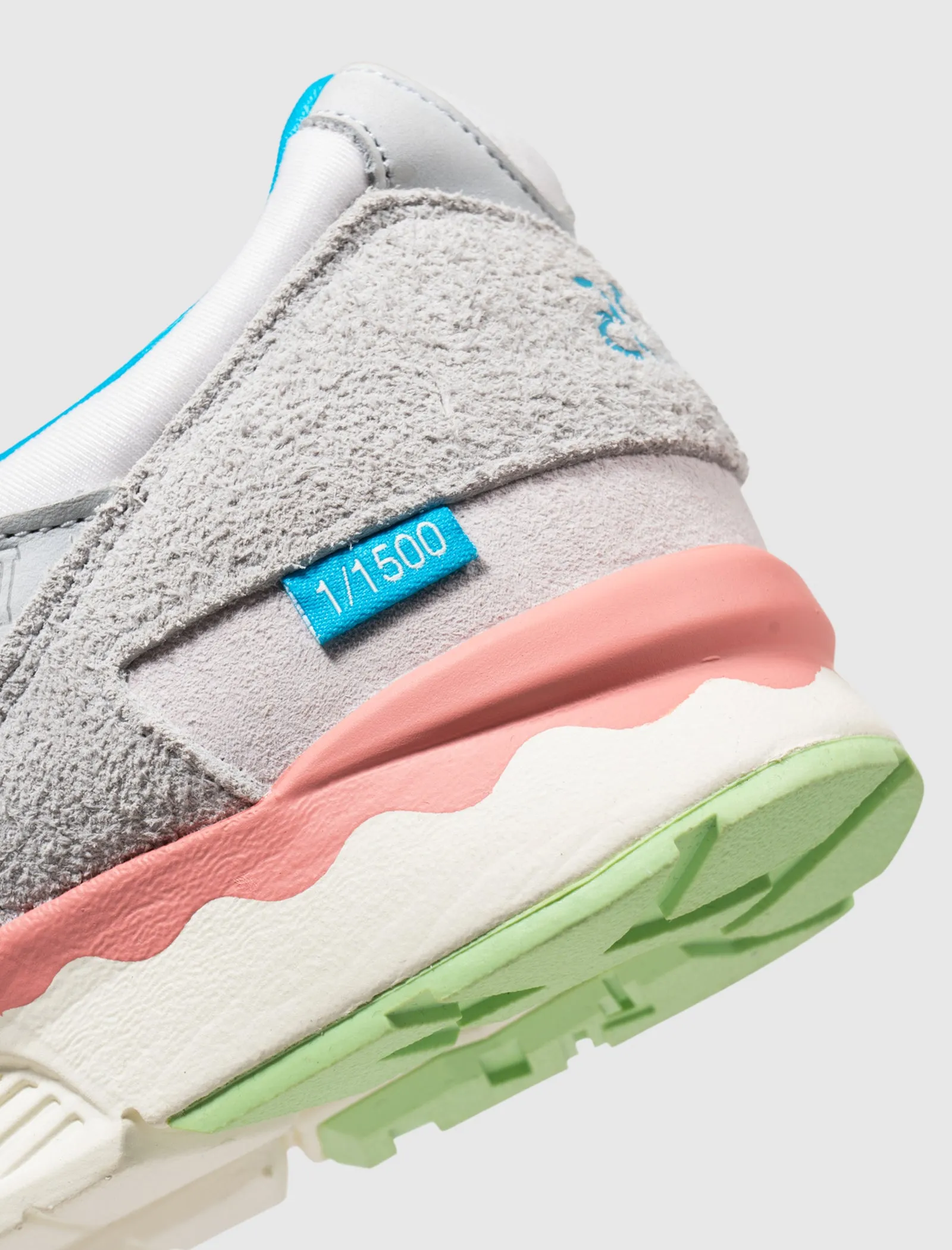 SOCIAL STATUS X CHARLOTTE LAB SCHOOLS ASICS GEL-LYTE V "NIMBUS CLOUD/PISTACHIO GREEN"