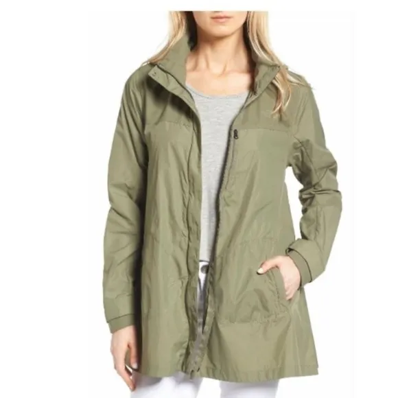 The North Face Flychute A-Line Jacket Moss Green Windwall Rain Outdoor