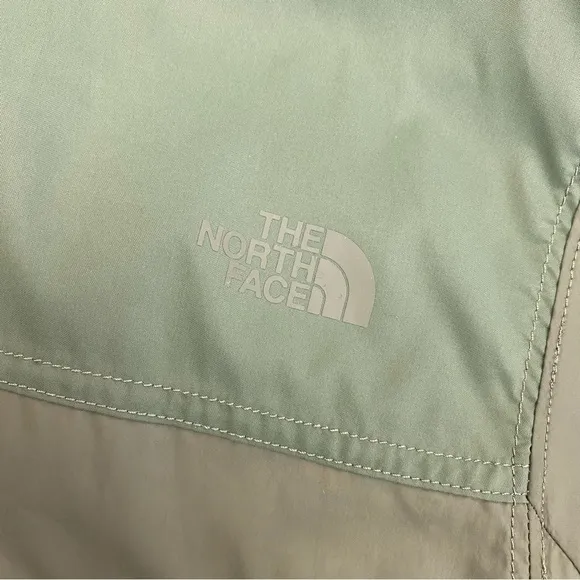 The North Face Flychute A-Line Jacket Moss Green Windwall Rain Outdoor