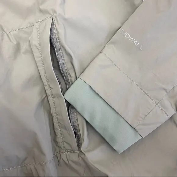 The North Face Flychute A-Line Jacket Moss Green Windwall Rain Outdoor