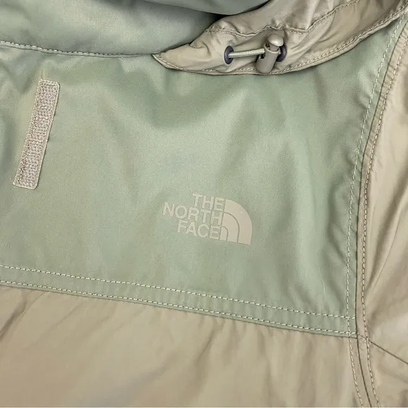 The North Face Flychute A-Line Jacket Moss Green Windwall Rain Outdoor