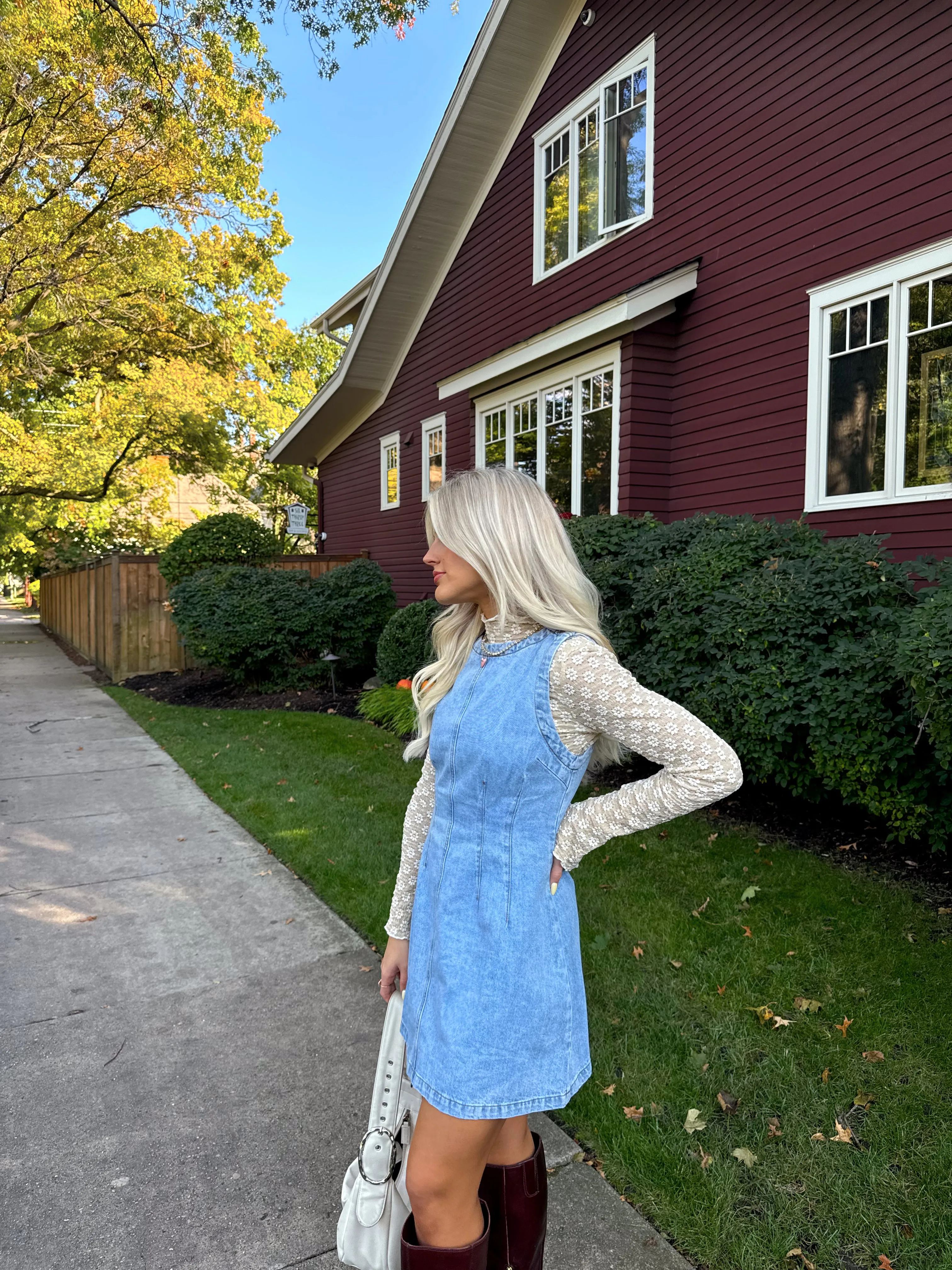 The Pippa Dress// Light Wash