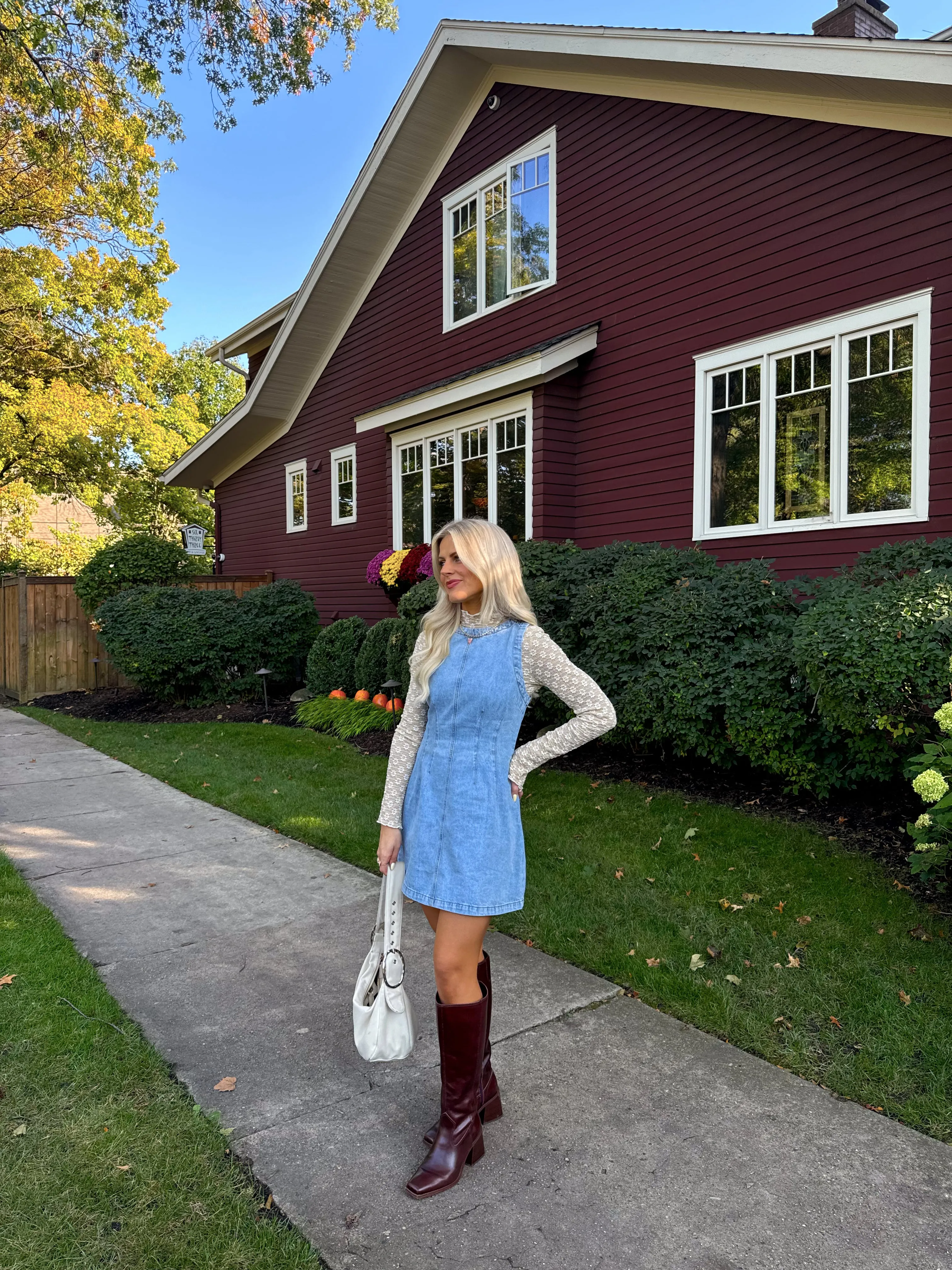 The Pippa Dress// Light Wash