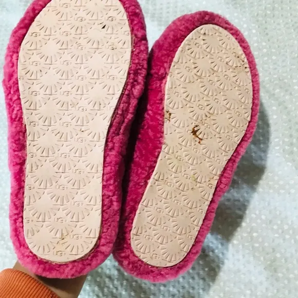Ugg slippers