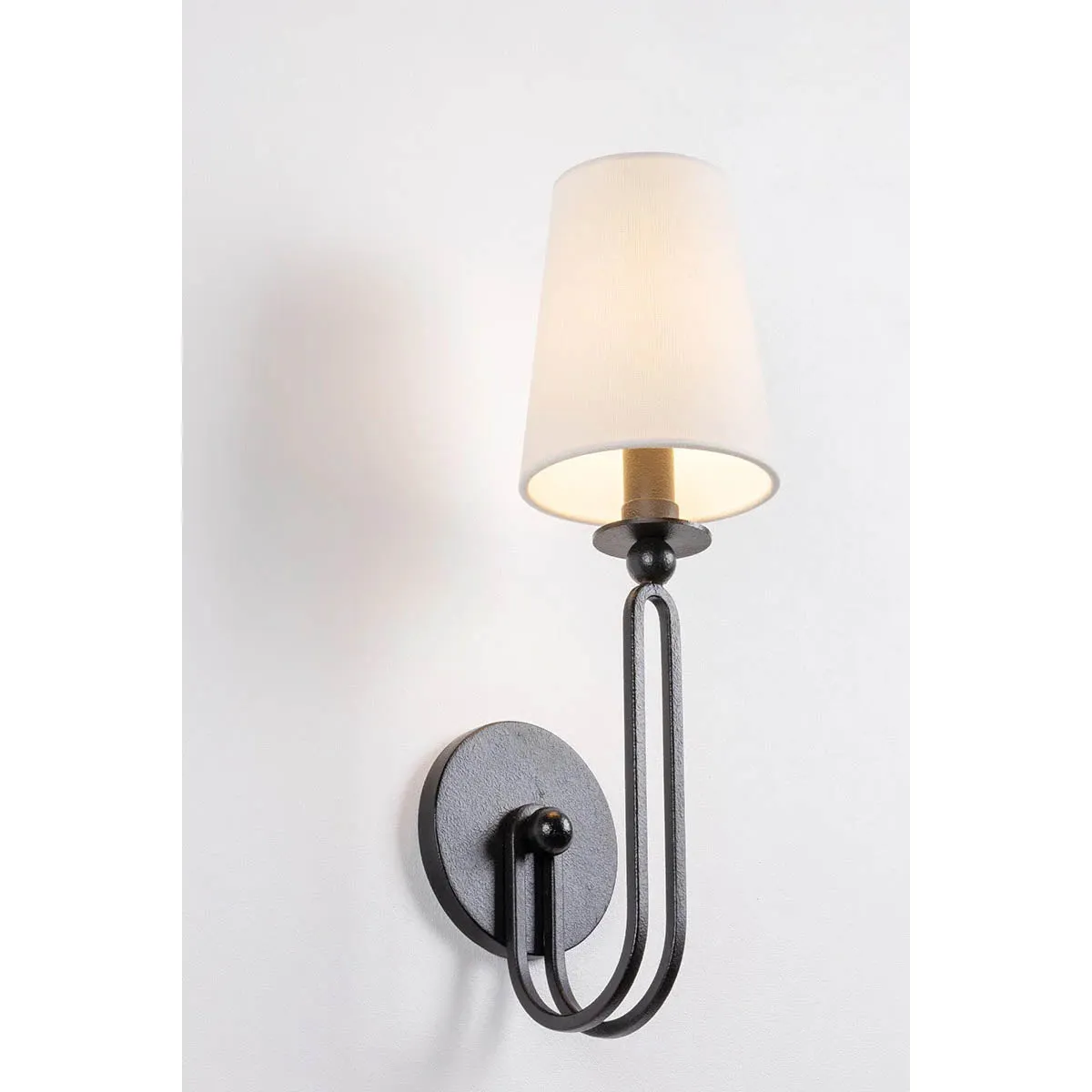Valor Sconce