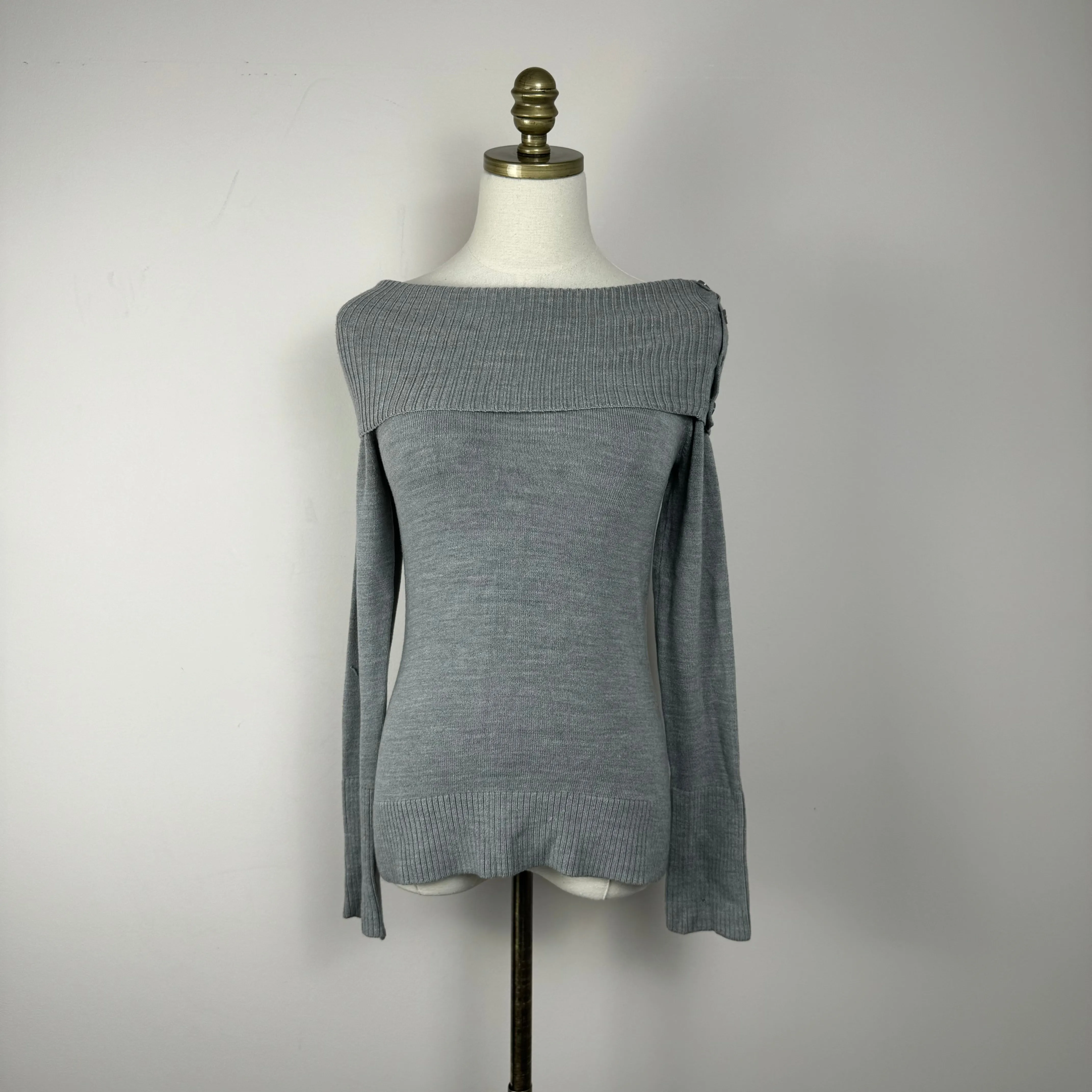 Vintage Grey Boat Neck / Off Shoulder Sweater