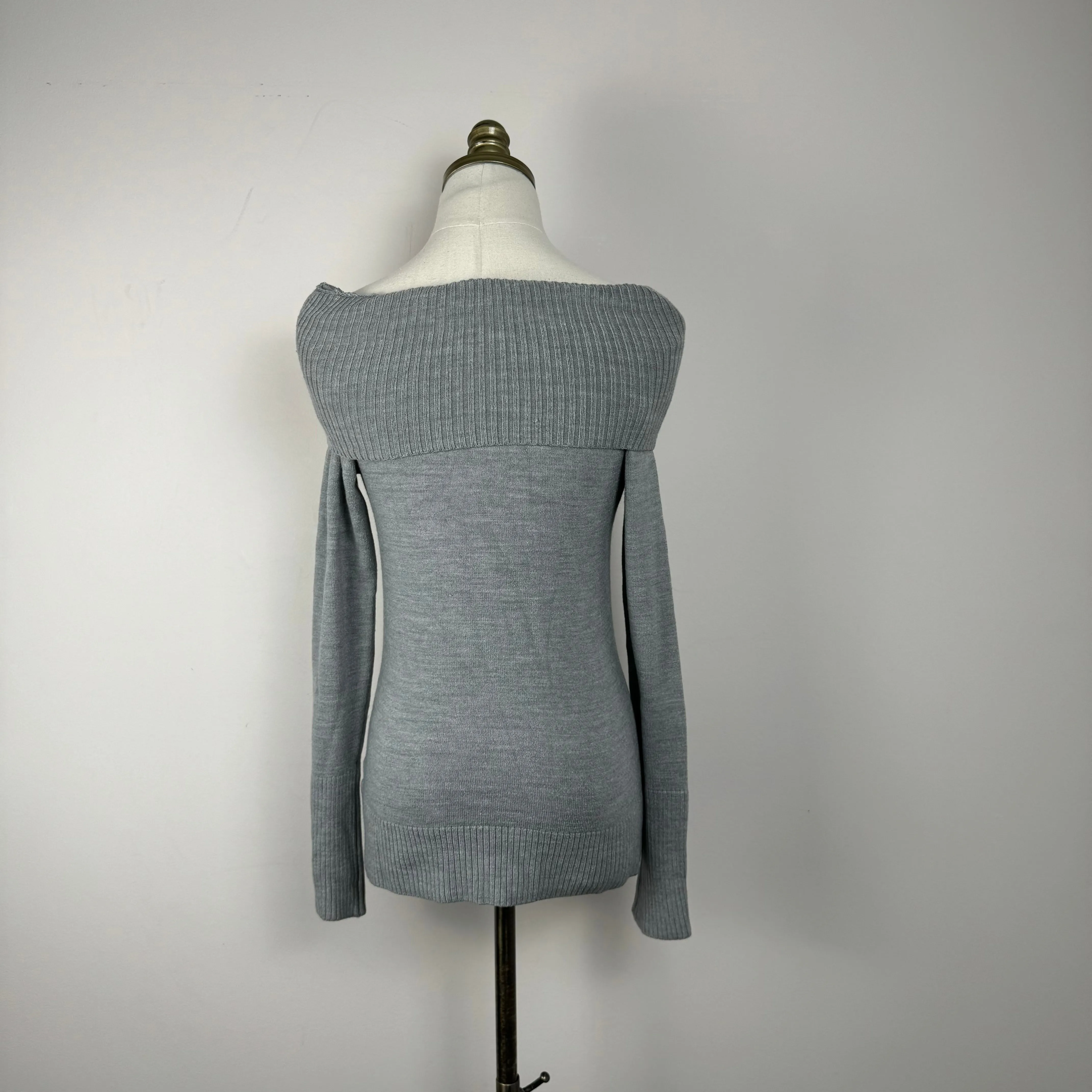 Vintage Grey Boat Neck / Off Shoulder Sweater