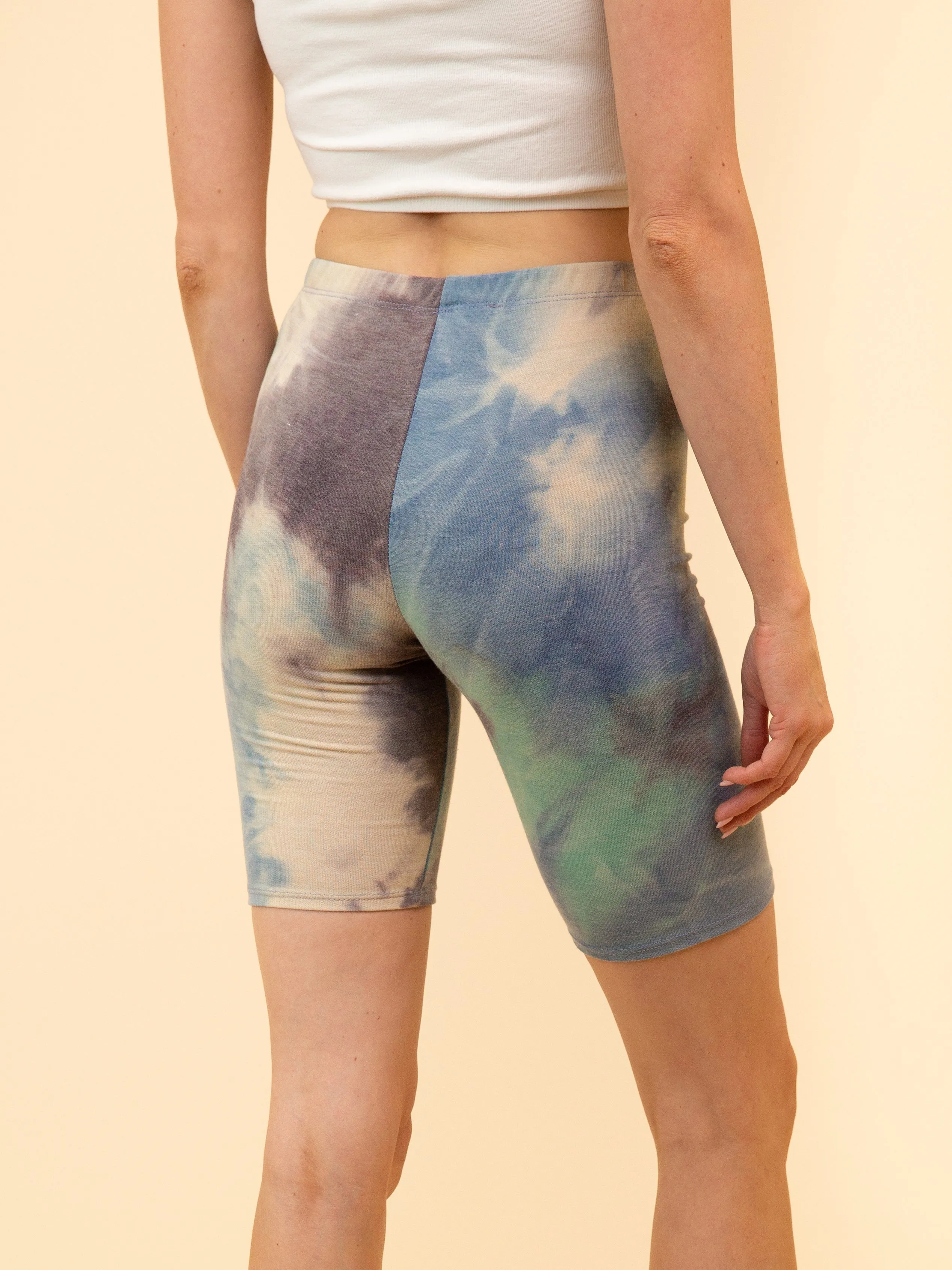 WOMEN'S TIE DYE BIKER SHORTS